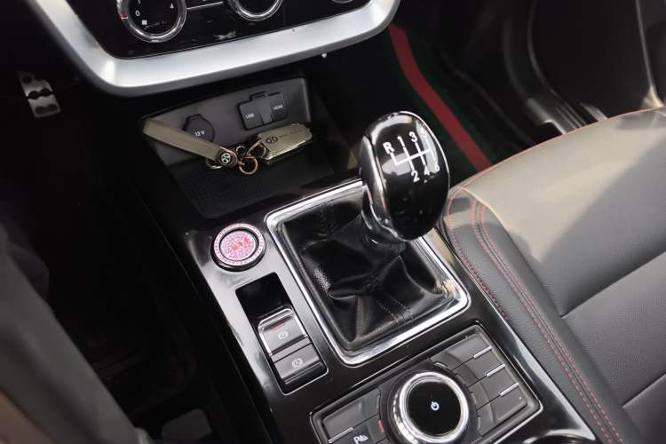 Used BAIC Off-Road BJ20 2016 1.5T Manual Luxury Model Gear Lever