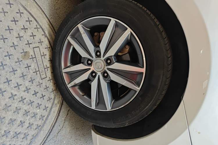 Used CHANGAN Eado 2016 1.6L Manual Fashion Edition
