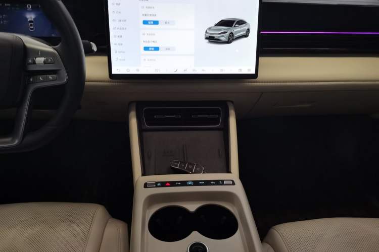 Used BYD Qin L 2025 EV 545KM Excellence Edition Audio And AC Panel