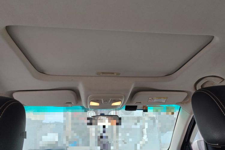 Used SWM X7 2017 1.5T Automatic Smart Enjoyment Version 7 Seats Headliner