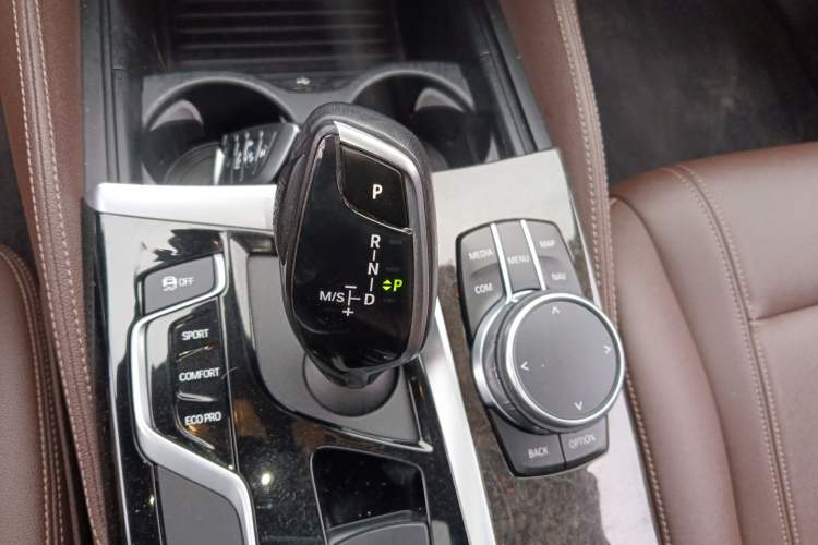 Used BMW 5 Series 2018 525Li M Sport Package