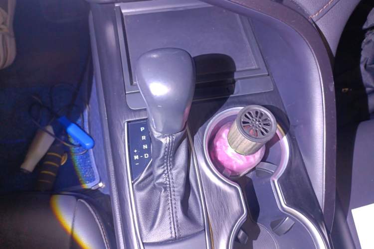 Used Toyota Camry 2021 2.0G Luxury Edition
