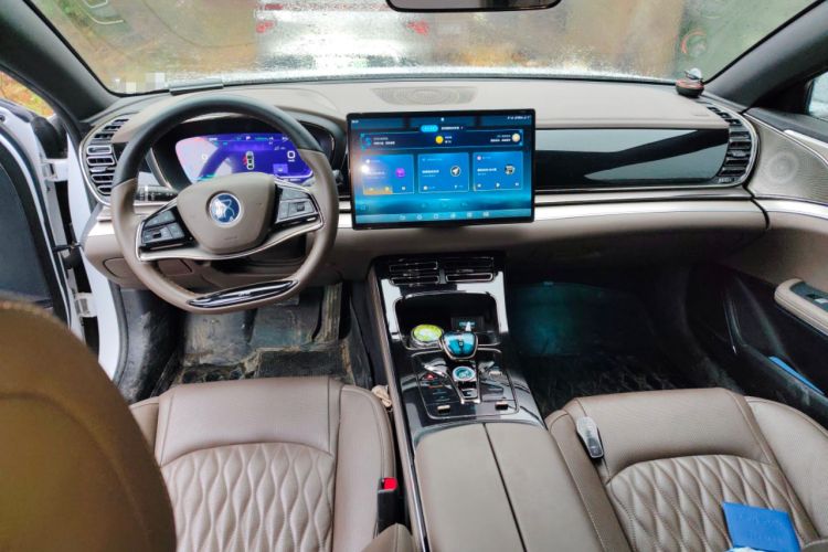 Used BYD Han 2023 DM-i Champion Edition 121KM Prestige Model
