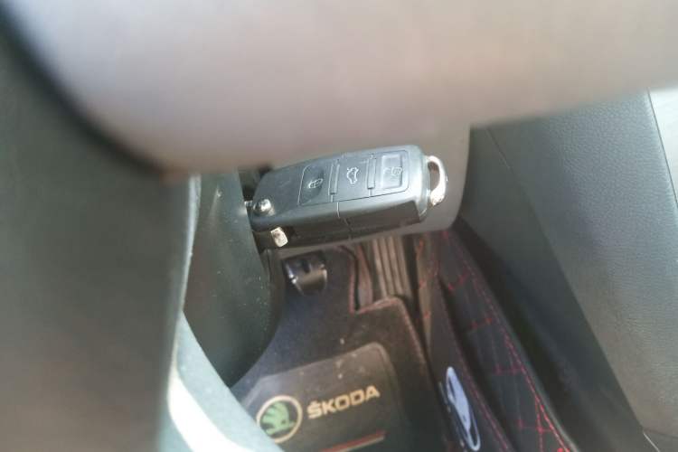 Used Skoda Octavia 2012 1.6L Manual Yijun Edition
