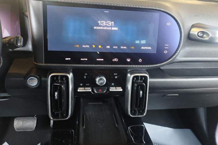 Used Haval DARGO 2022 1.5T DCT Two-Wheel Drive Border Collie Edition Audio And AC Panel