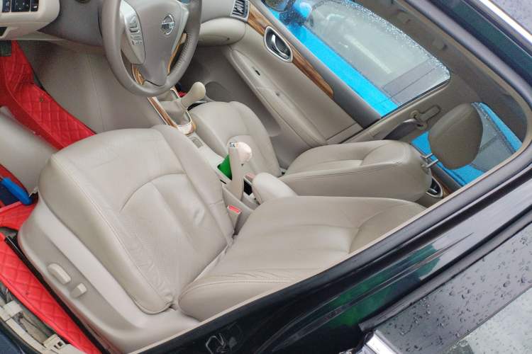 Used Nissan Sylphy 2012 1.6 XL Manual Luxury Edition Left Front Seat