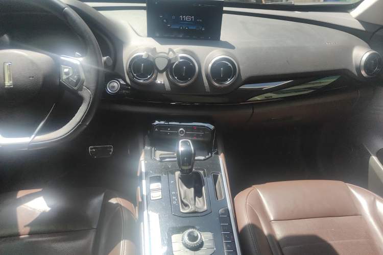 Used Wey VV7 2017 2.0T Flagship Model
