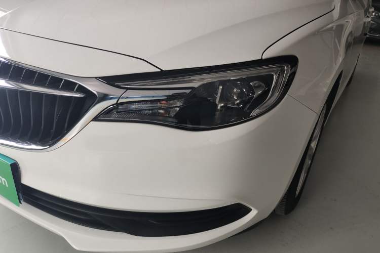 Used Buick GT 2021 Revised Version Flagship 1.5L Automatic Elite Edition Left Front Headlight