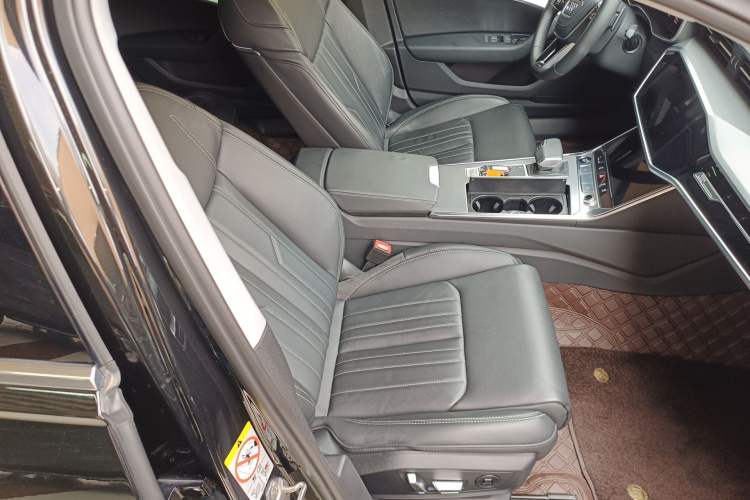 Used Audi A6L 2024 45 TFSI Prestige Dynamic Edition Right Front Seat