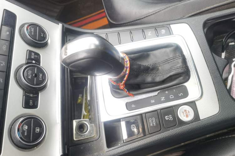 Used Volkswagen Magotan 2013 2.0 TSI Prestige Model
