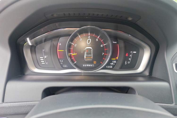 Used Volvo XC60 2017 T5 Smart Upgrade Edition