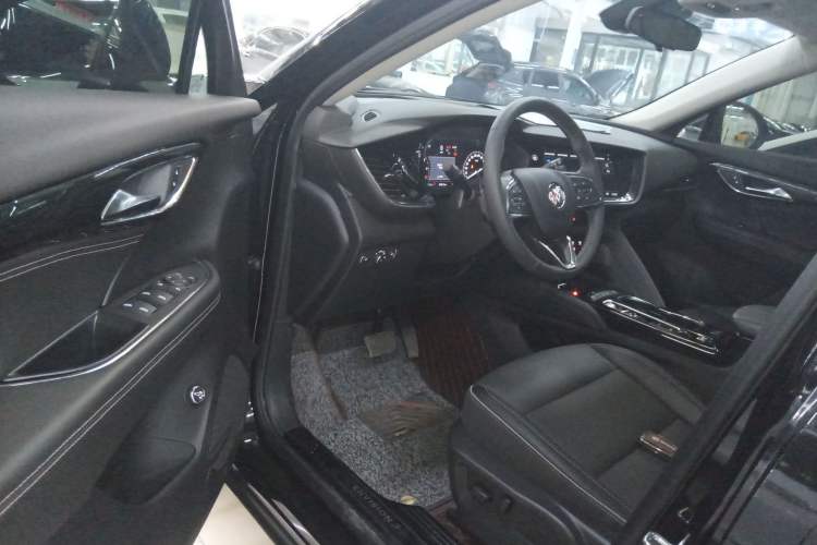 Used Buick Envision 2023 Encore S 652T Two-Wheel-Drive Luxury Model
