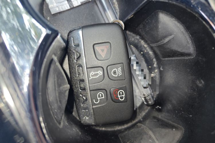 Used Jaguar XJ 2015 XJL 3.0 SC Elegant Business 80th Anniversary Limited Edition Vehicle Key