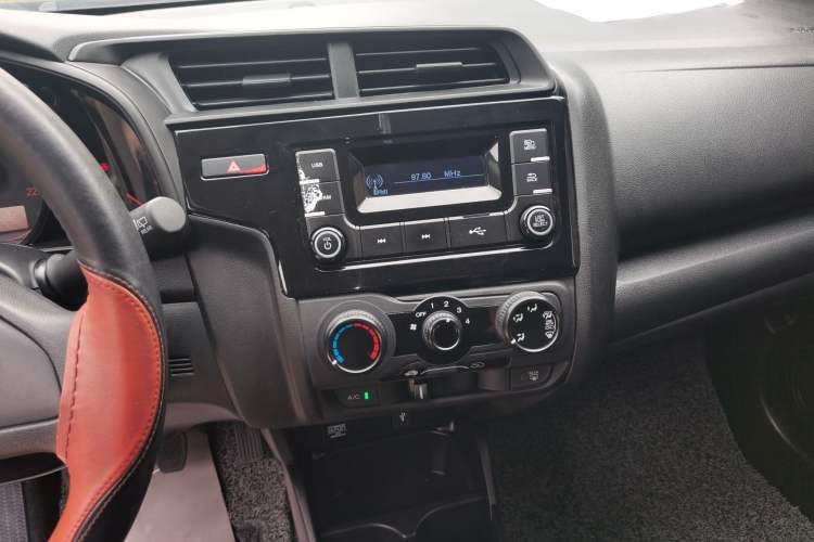 Used Honda Fit 2018 1.5L Manual Comfort Version