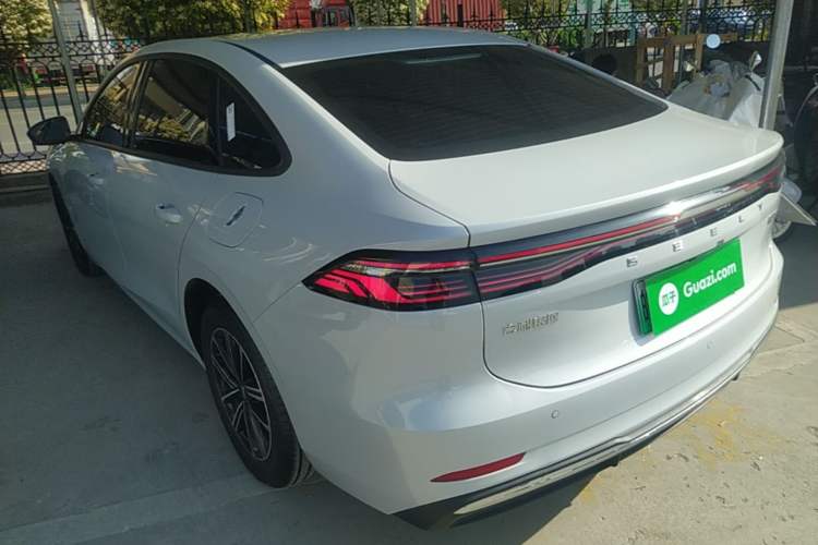 Used Geely Galaxy A7 2025 Model EM-i 70km Luxury Edition
