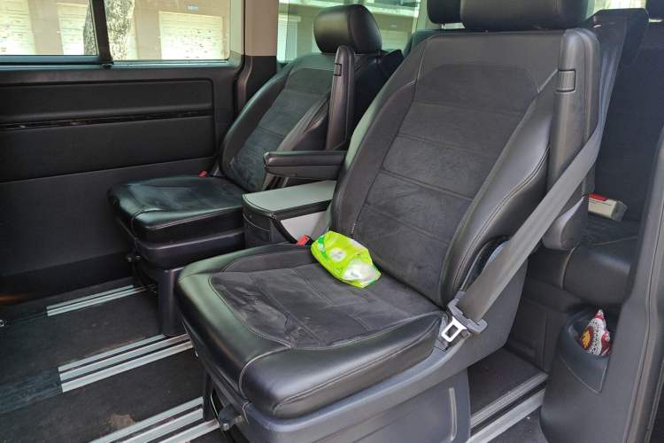 Used Volkswagen Multivan 2018 2.0 TSI Four-Wheel Drive Comfort Edition 7-Seater Left Rear Seat