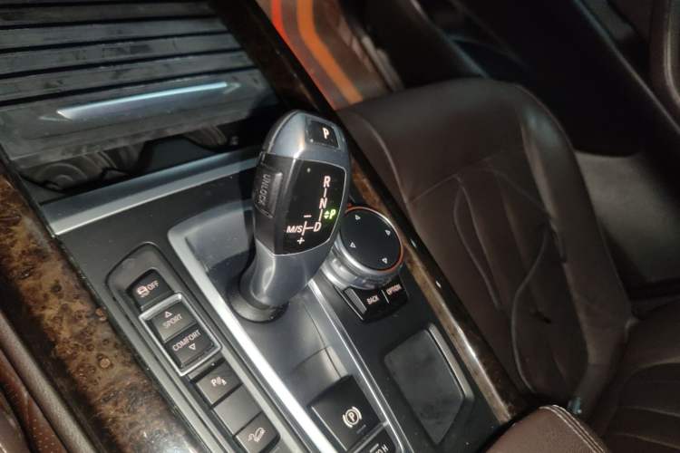 Used BMW X5 2015 xDrive28i Gear Lever