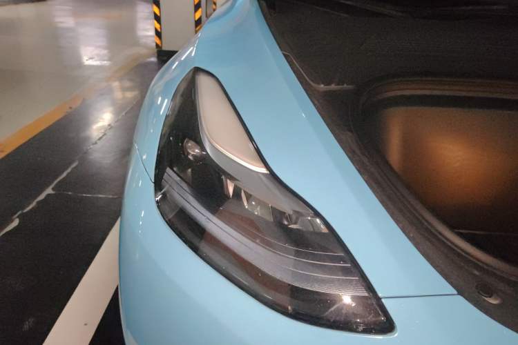 Used Tesla Model Y 2023 Rear-Wheel-Drive Version
