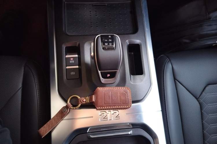 Used 212 T01 2025 2.0T Changfeng
