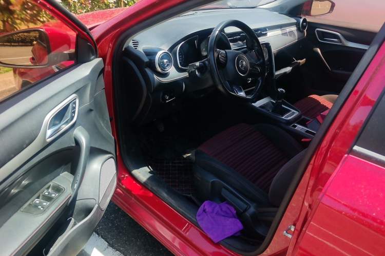 Used MG 6 2017 20T Manual Elite Smart Connect Version China V Standard
