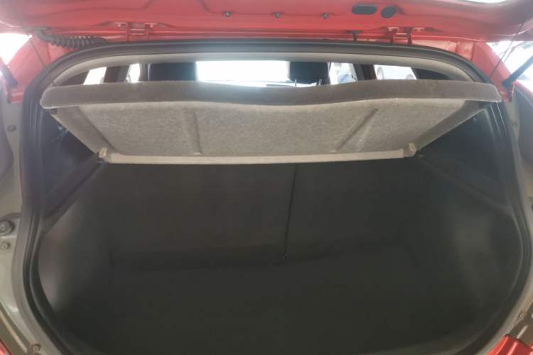 Used Hyundai Verna Ray 2014 1.4L Manual GLX
