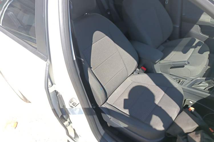 Used Volkswagen Lavida 2017 1.6L Automatic Fashion Edition
