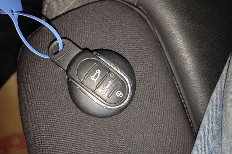 Used MINI MINI 2018 1.5T COOPER Classic Edition