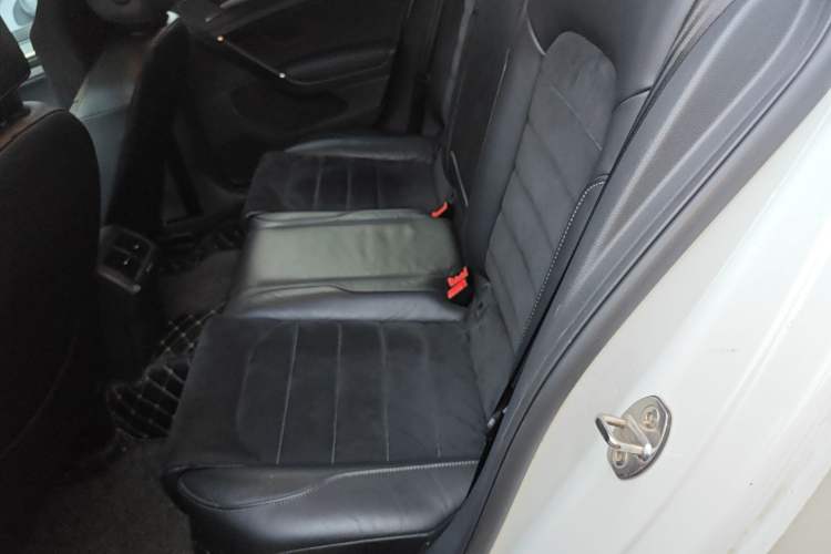 Used Volkswagen Golf 2018 230TSI Automatic Luxury Version
