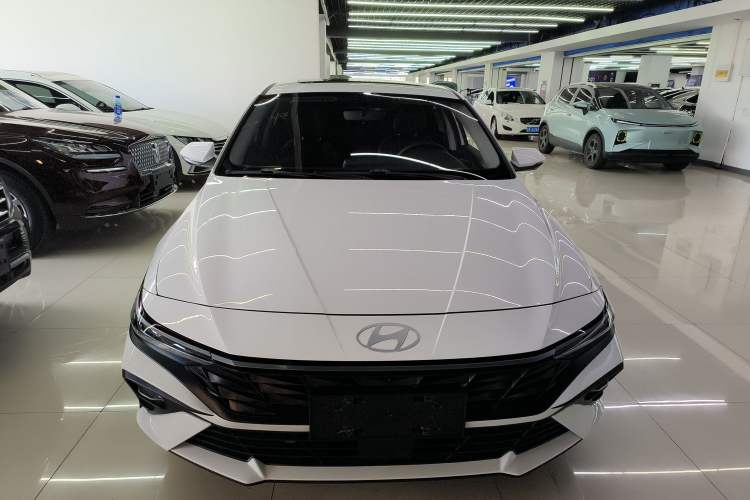 Used Hyundai Elantra 2023 1.5L CVT GLX Elite Edition Front