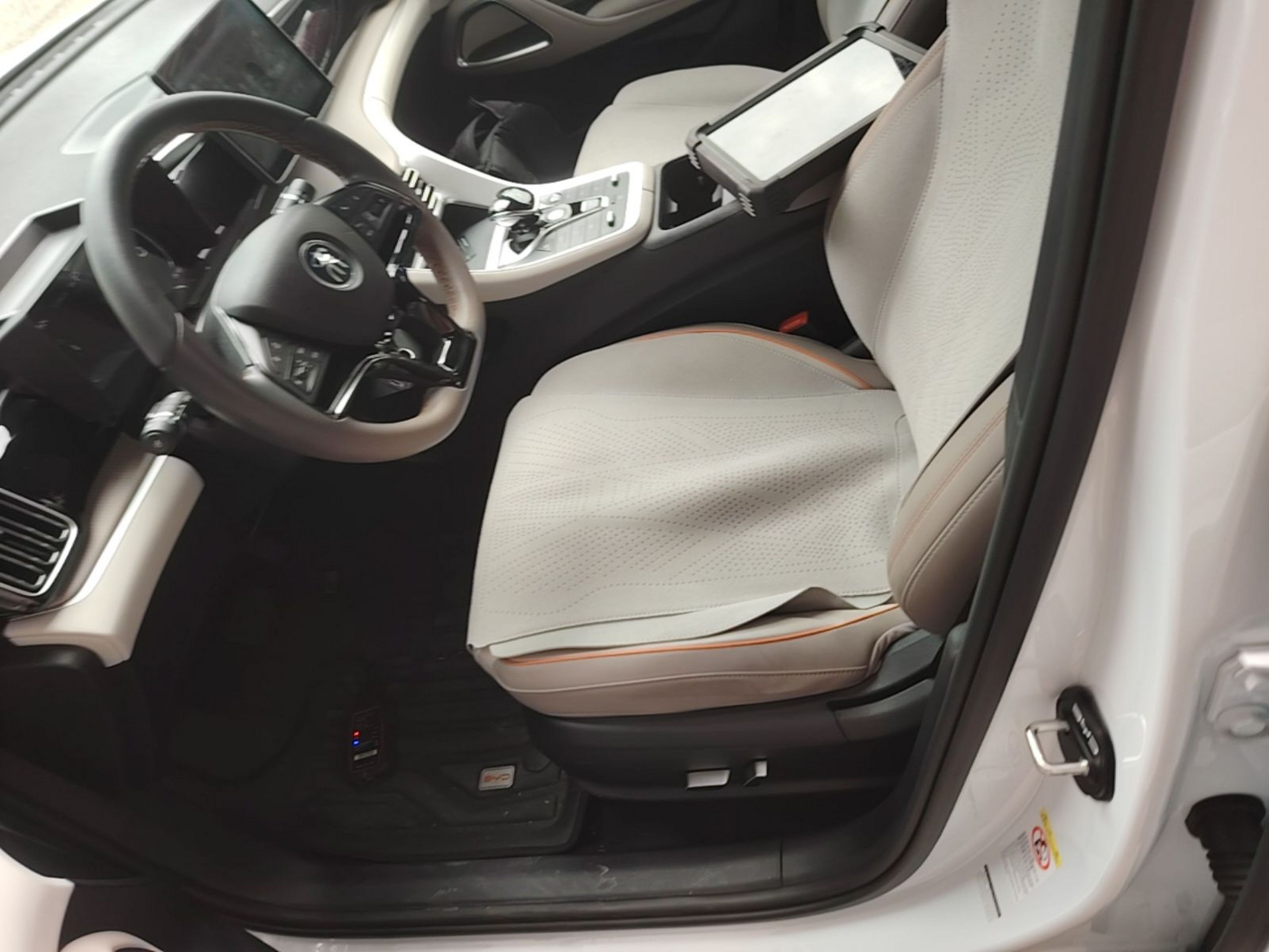 Vordere Reihe im Auto