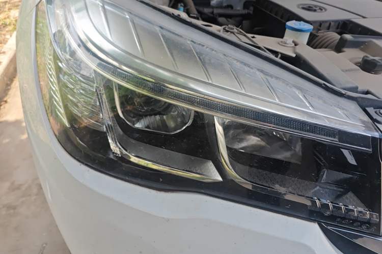 Used Brilliance V3 2017 1.5L Manual Smart Model Right Front Headlight