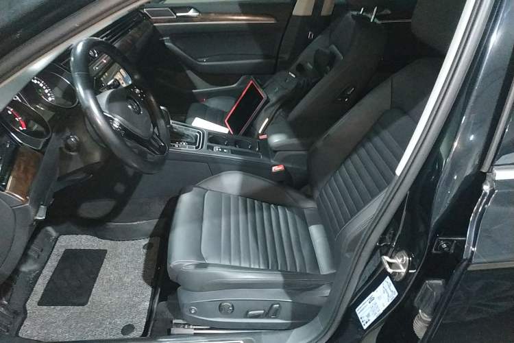 Used Volkswagen Magotan 2019 330TSI DSG Leading Model China VI Standard