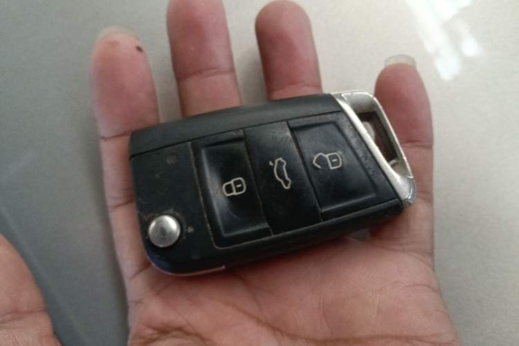 Used Volkswagen Lavida 2022 1.5L Automatic Vision Edition Vehicle Key