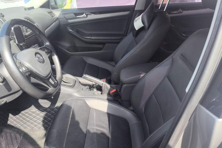 Used Volkswagen Sagitar 2018 280TSI DSG Ignite Edition Left Front Seat