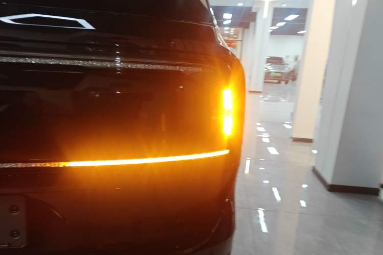 Used Zeekr 9X 2025 Ultra Edition 70kWh
