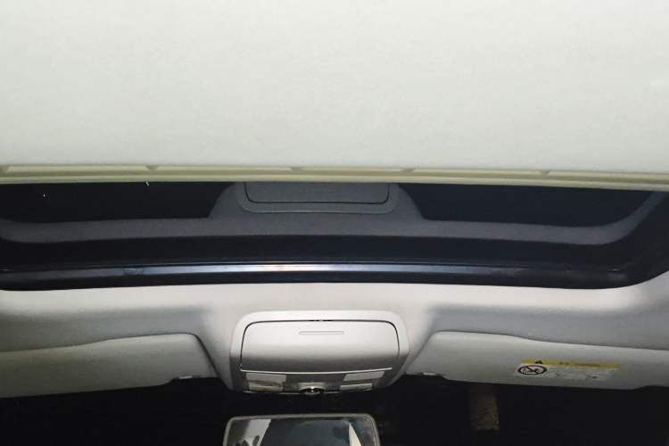 Used Volkswagen Sagitar 2017 1.6L Automatic Comfort Model Headliner