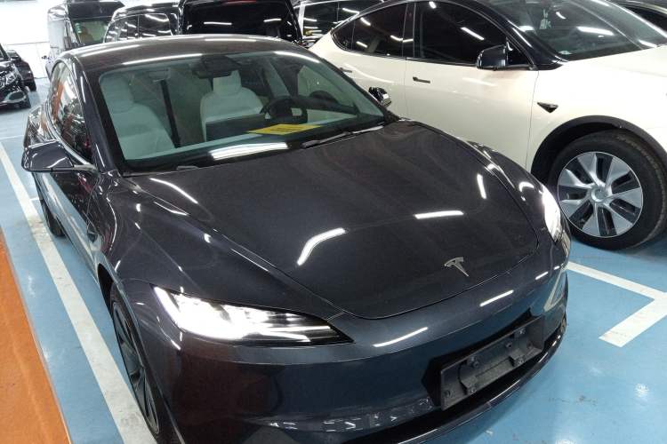 Used Tesla Model 3 2023 Rear-Wheel-Drive Version
