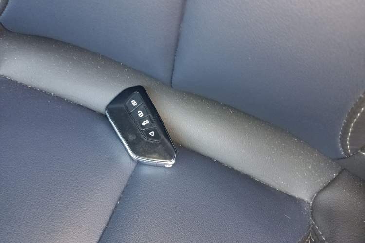 Used Buick Velite 6 2024 450km Range Commuter Version
