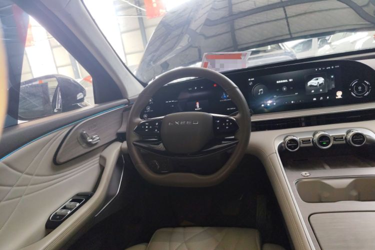 Used EXEED Stellar C-DM 2025 100 Long-Range Pro Two-Wheel Drive Steering Wheel
