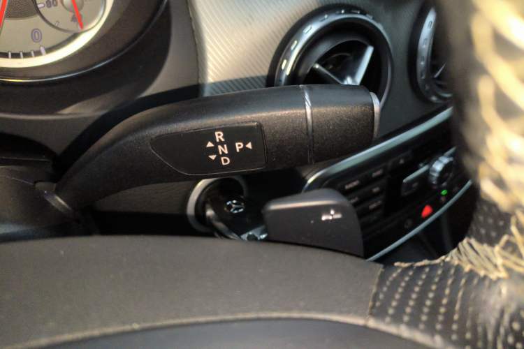 Used Mercedes-Benz GLA 2015 GLA 200 Fashion Model