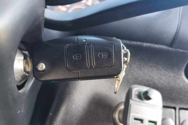 Used JMC Transit 2021 2.8T Space King Standard Version Long Wheelbase Mid-Height Roof Rear Single Tire – Step 6-Seater Diesel China VI Emission Standard JX493
