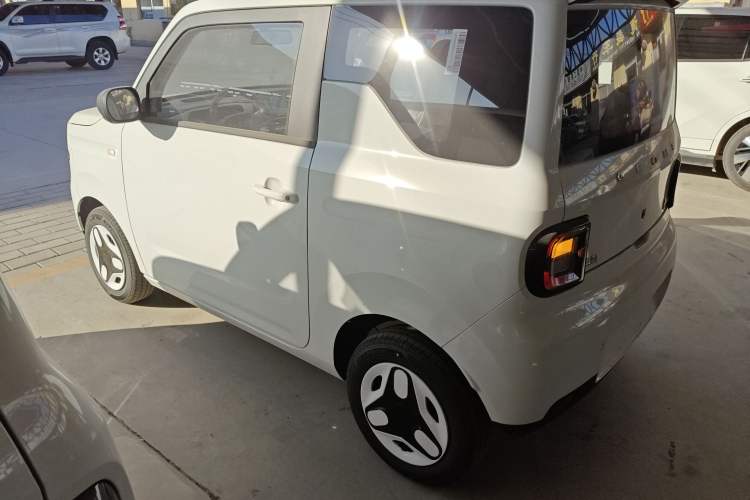Used Geely Galaxy Panda 2025 210 km – Yuanqi Bear