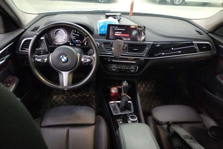 Used BMW 1 Series 2019 118i M Sport Package Center Console