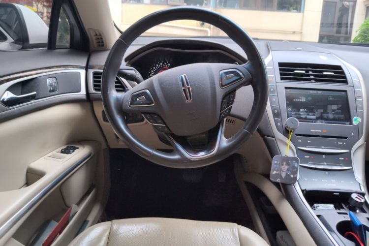 Used Lincoln MKZ 2014 2.0T Luxury Edition Steering Wheel