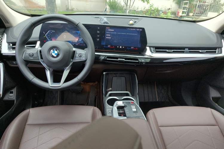 Used BMW X1 2023 sDrive25Li X Design Package Center Console