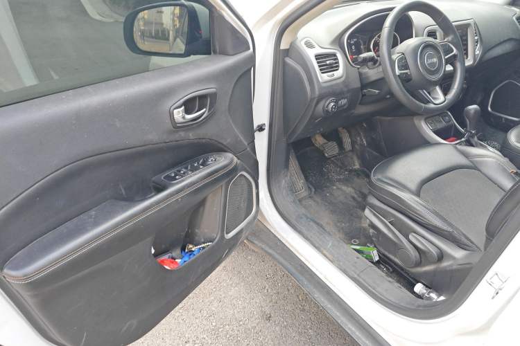 Used Jeep Compass 2020 220T Automatic Leading Edition