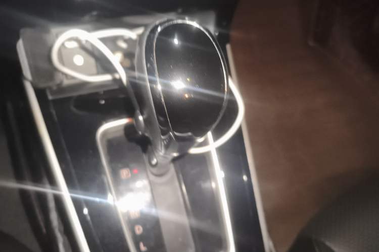 Used Nissan Sylphy 2018 1.6XV CVT Deluxe Edition Gear Lever