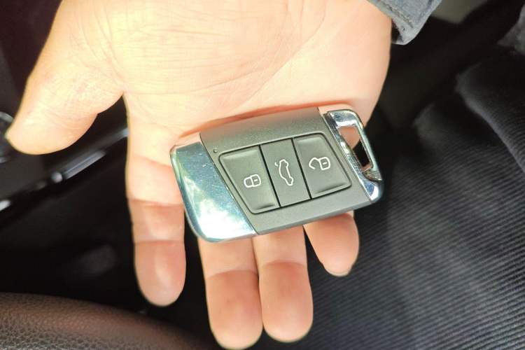 Used Volkswagen Passat 2022 280TSI Business Edition Vehicle Key