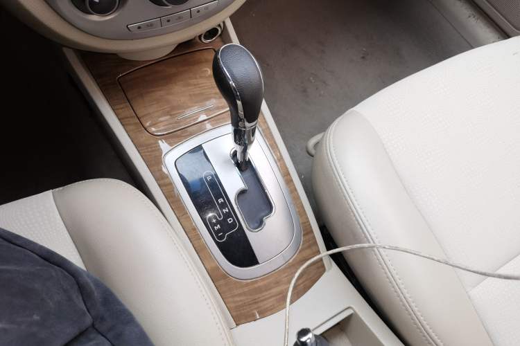 Used Buick Excelle 2015 1.5L Automatic Classic Model Gear Lever