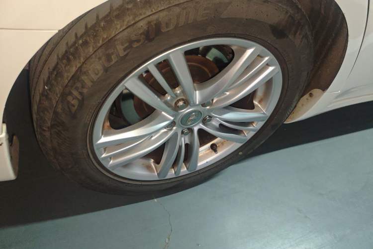 Used Infiniti G Series 2013 G25 Sedan Sport Edition Right Front Wheel Hub